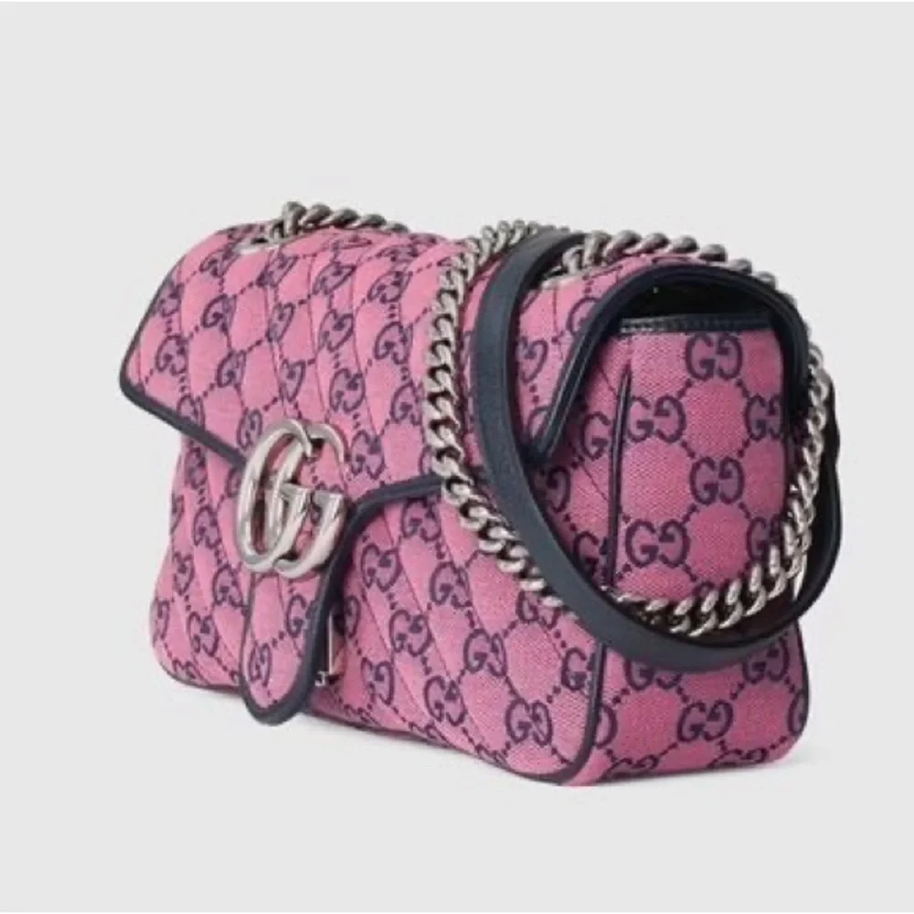 Gucci Small pink GG supreme crossbody shoulder bag NWB - Picture 2 of 9